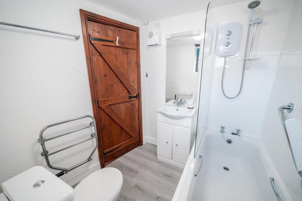 Lovely 2 Bedroom Coastal Cottage Near Bude Exteriér fotografie